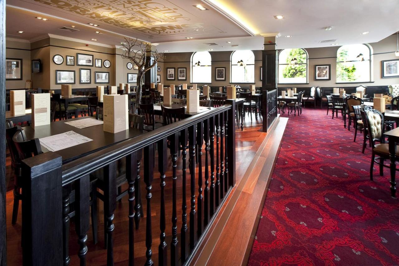 Отель The John Francis Basset Wetherspoon Камборн Экстерьер фото